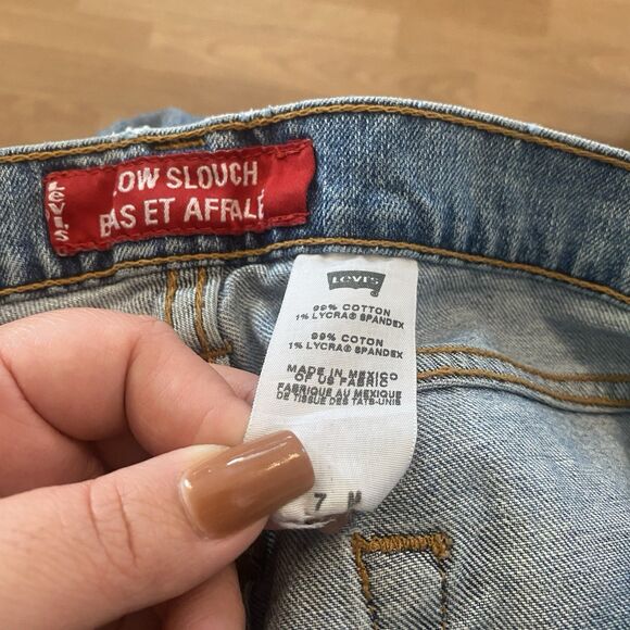 Levi’s Jeans Low Slouch Flare Distressed Women’s 7/M Preppy Y2K pants - Picture 3 of 12